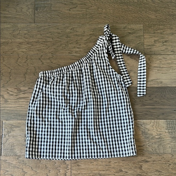 Black and White Gingham One-Shoulder Top-size small - Picture 1 of 4